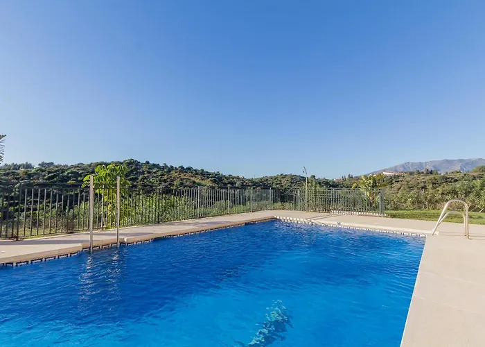 Winter Deal - Luxury Apartment With Terrace Mountain Views Near Beach