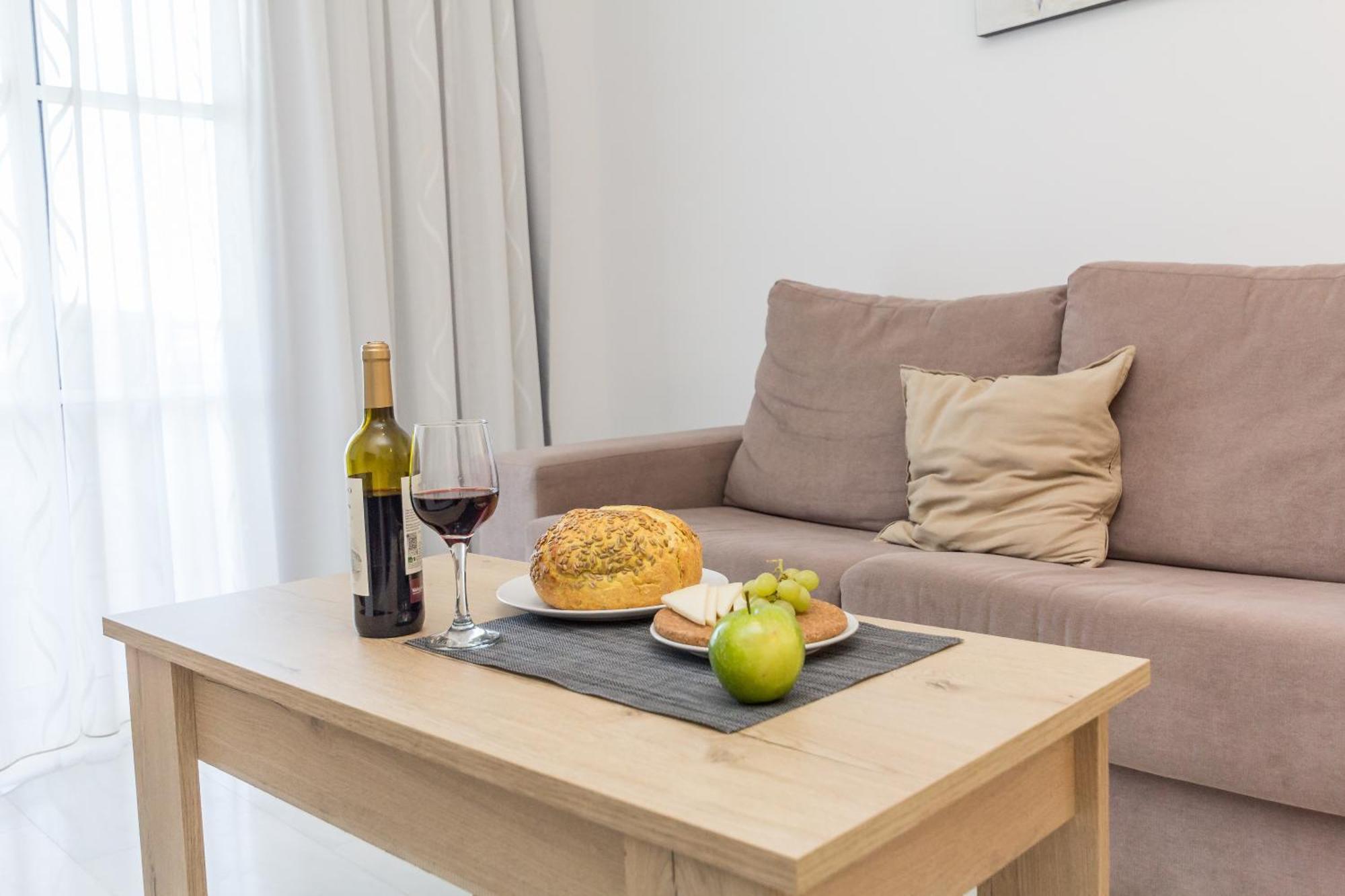 Winter - Luxury With Terrace Mountain Views Near Appartamento Fuengirola